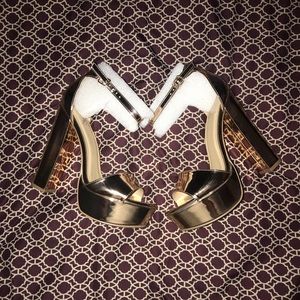 Speed limit 98 rose- gold taller than life heel